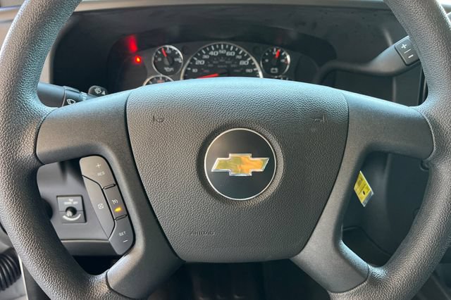Used 2025 Chevrolet Express 2500 w/ Driver Convenience Package RWD image 28