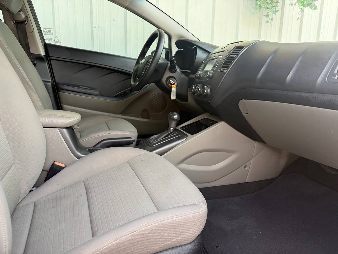 Used 2016 Kia Forte LX w/ LX Popular Plus Package FWD image 7