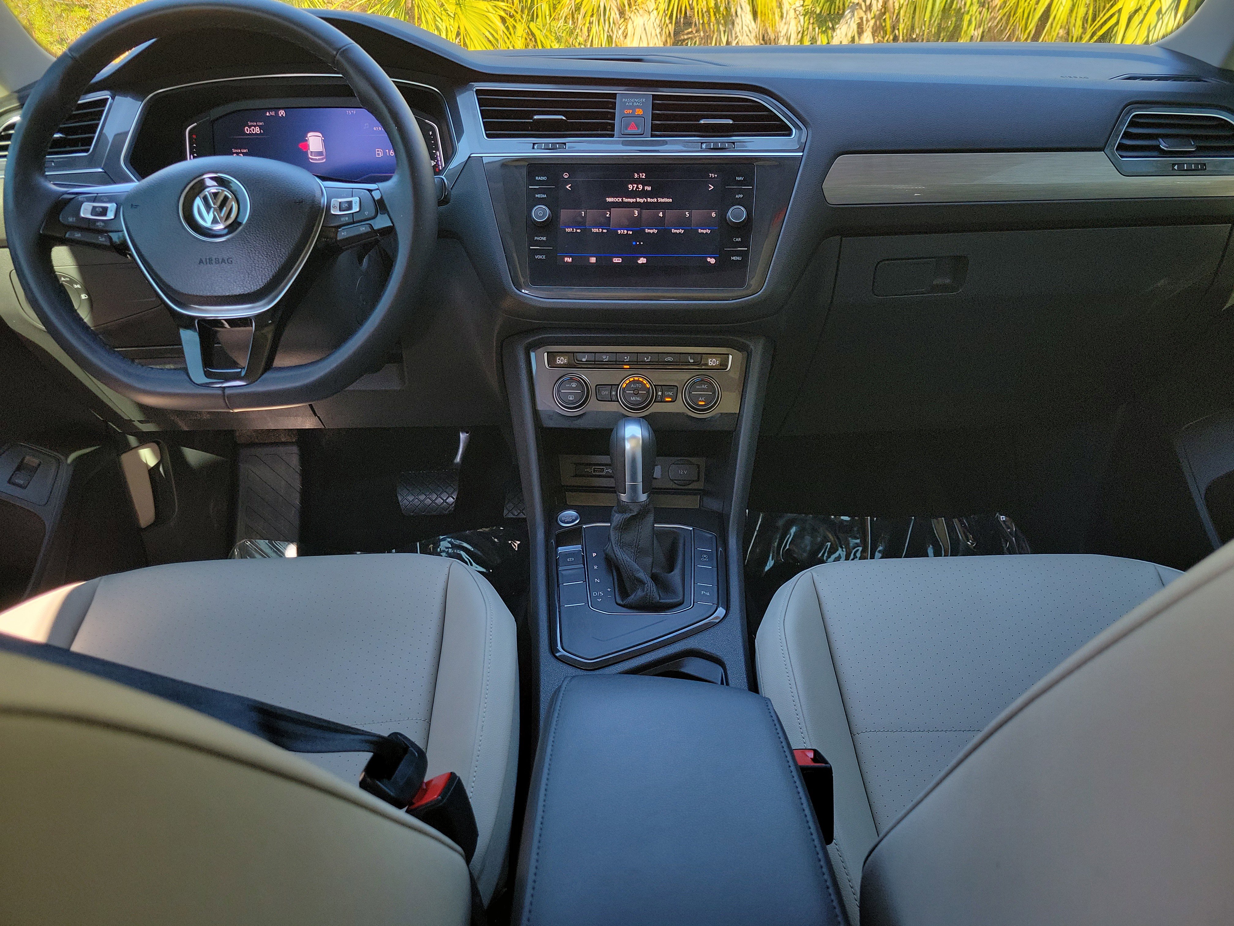 Used 2019 Volkswagen Tiguan SEL image 15