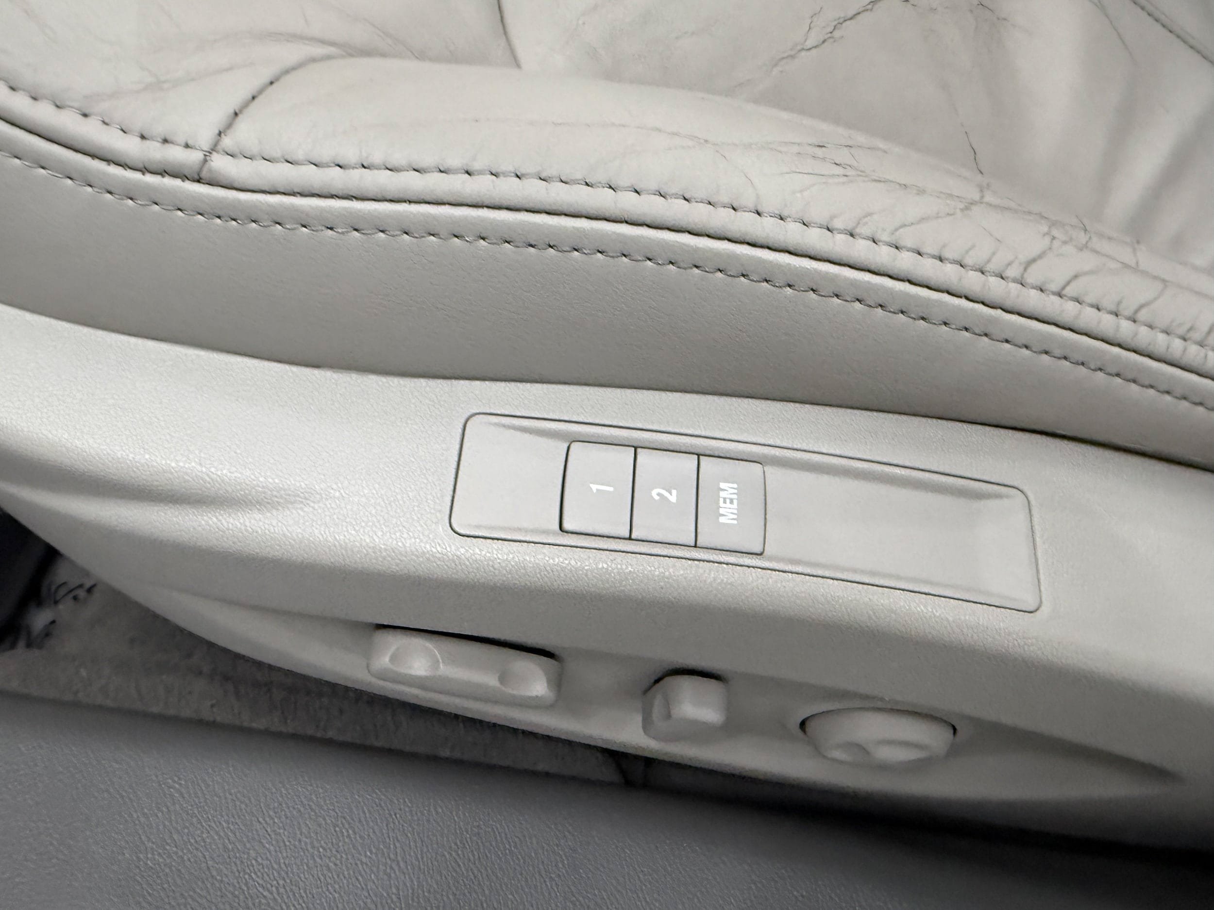 Used 2010 Buick LaCrosse CXL FWD image 11