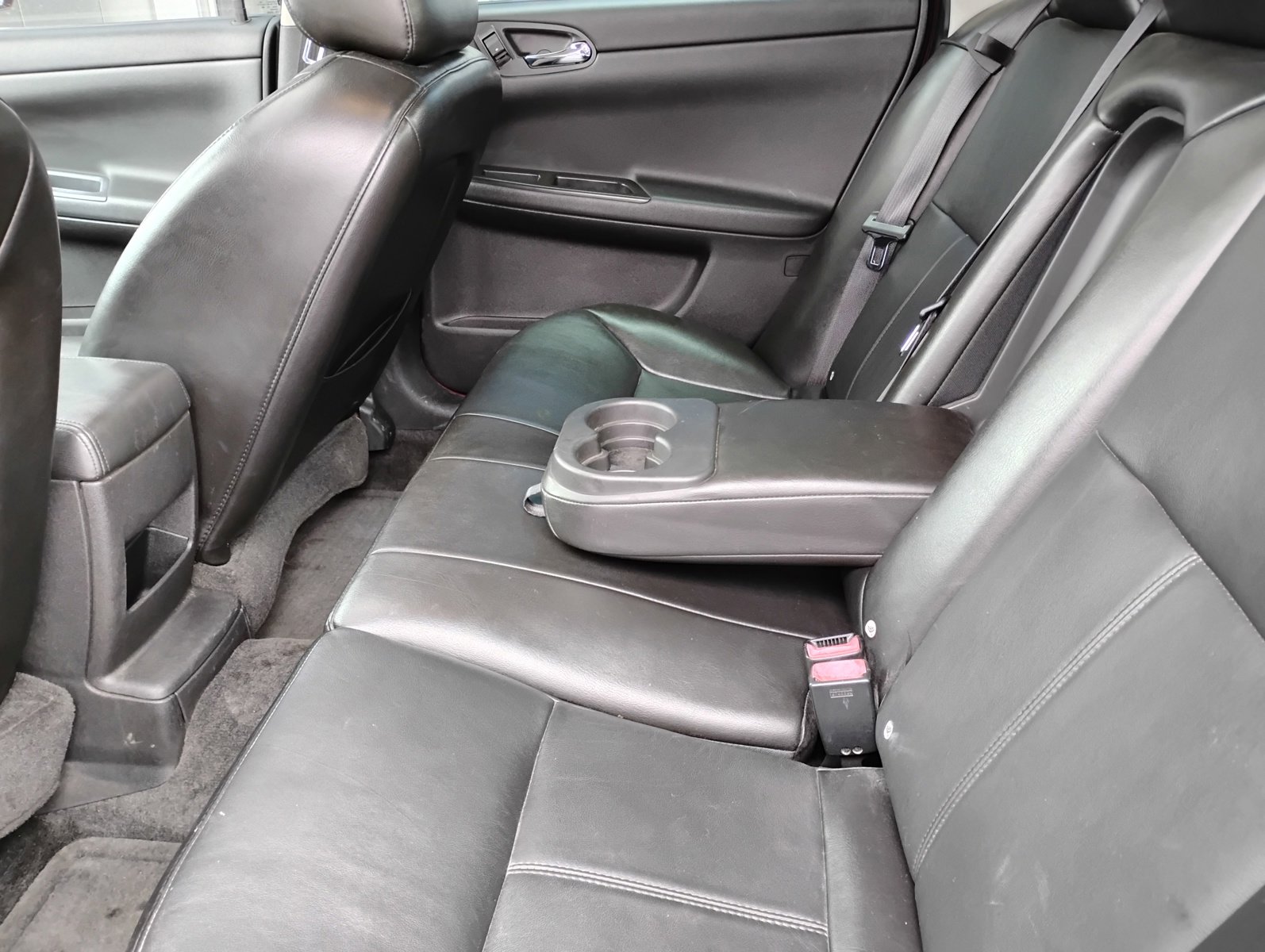 Used 2009 Chevrolet Impala SS w/ Convenience Package image 13