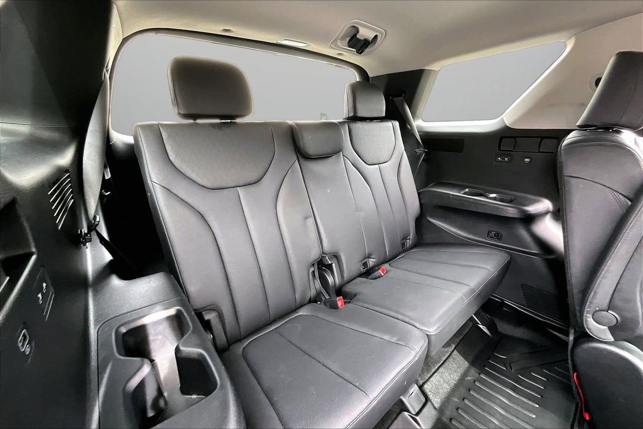 Used 2022 Hyundai Palisade SEL w/ Premium Package image 26