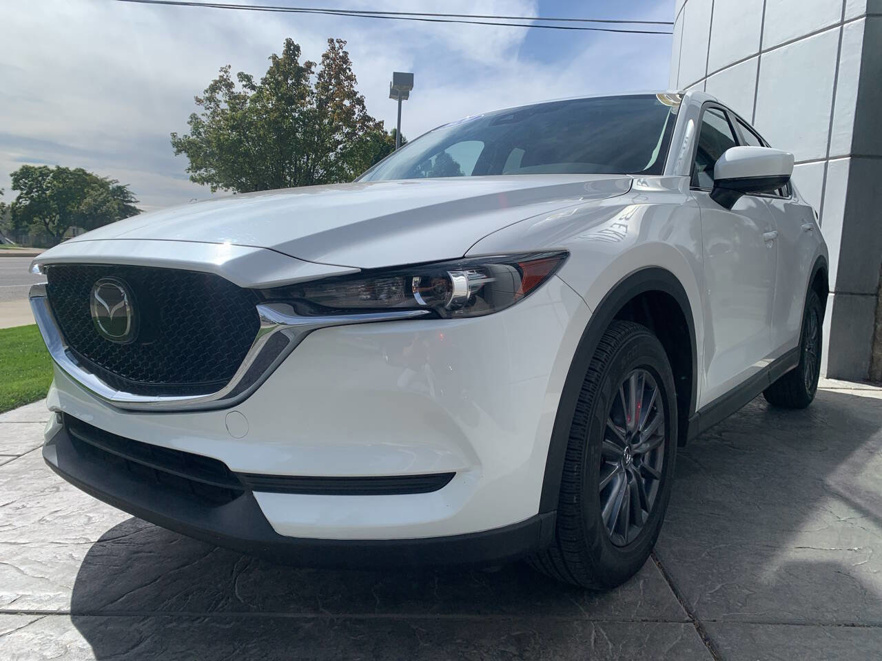Used 2020 MAZDA CX-5 Touring image 3