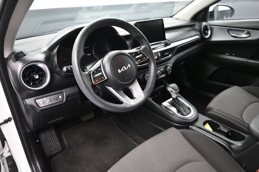 Certified 2023 Kia Forte LXS w/ LXS Technology Package FWD image 12