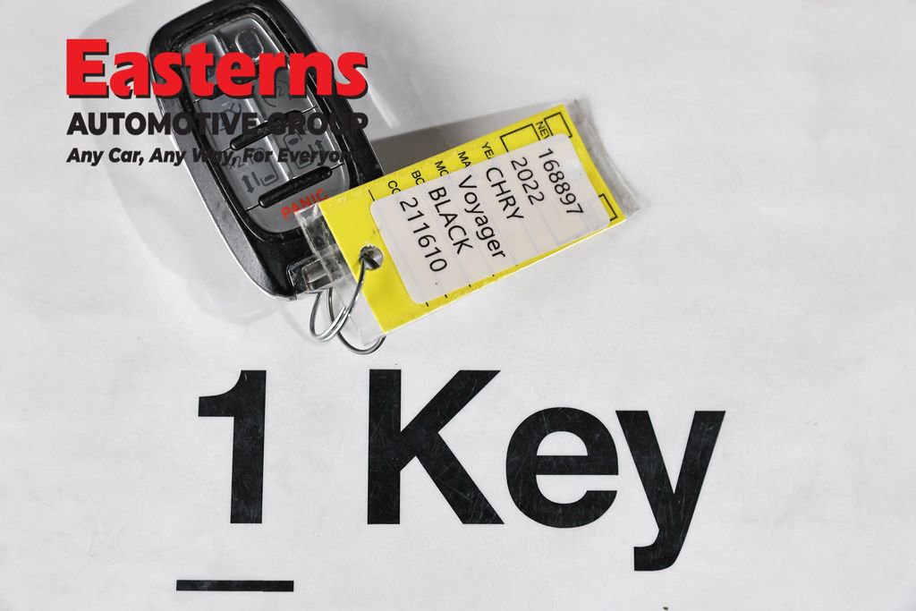 Used 2022 Chrysler Voyager LX FWD image 26