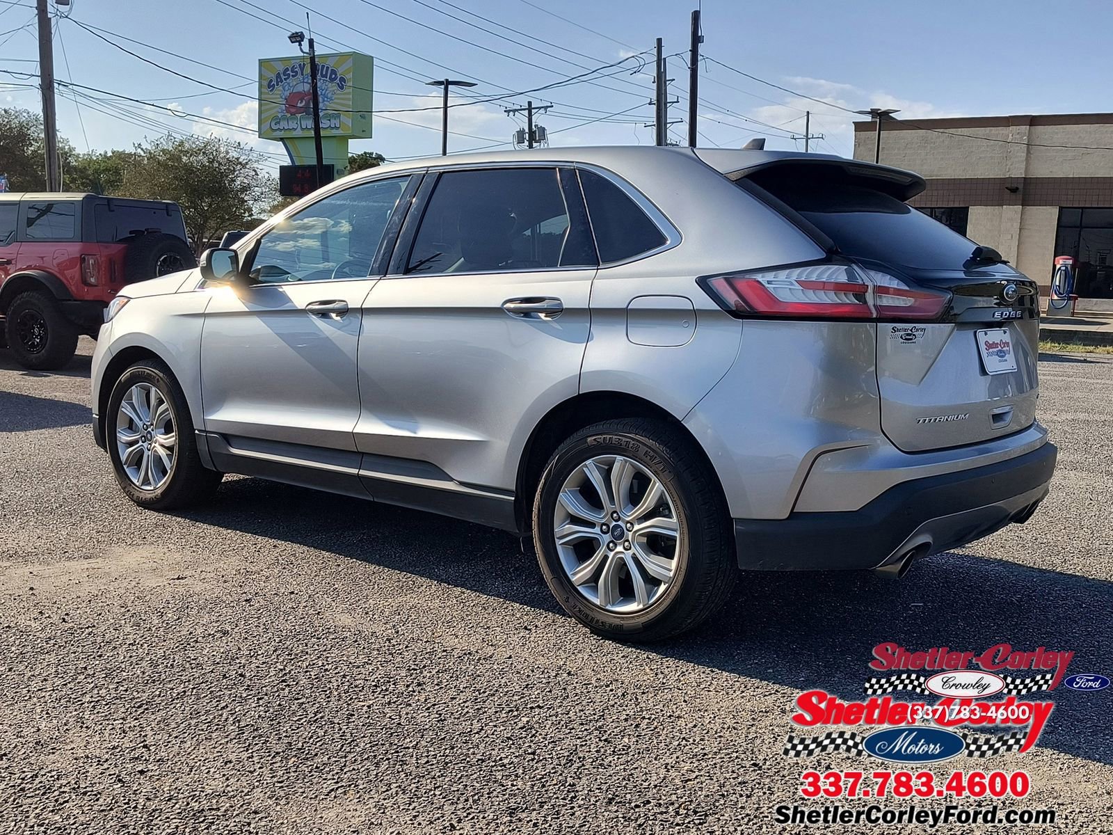 Used 2022 Ford Edge Titanium image 4