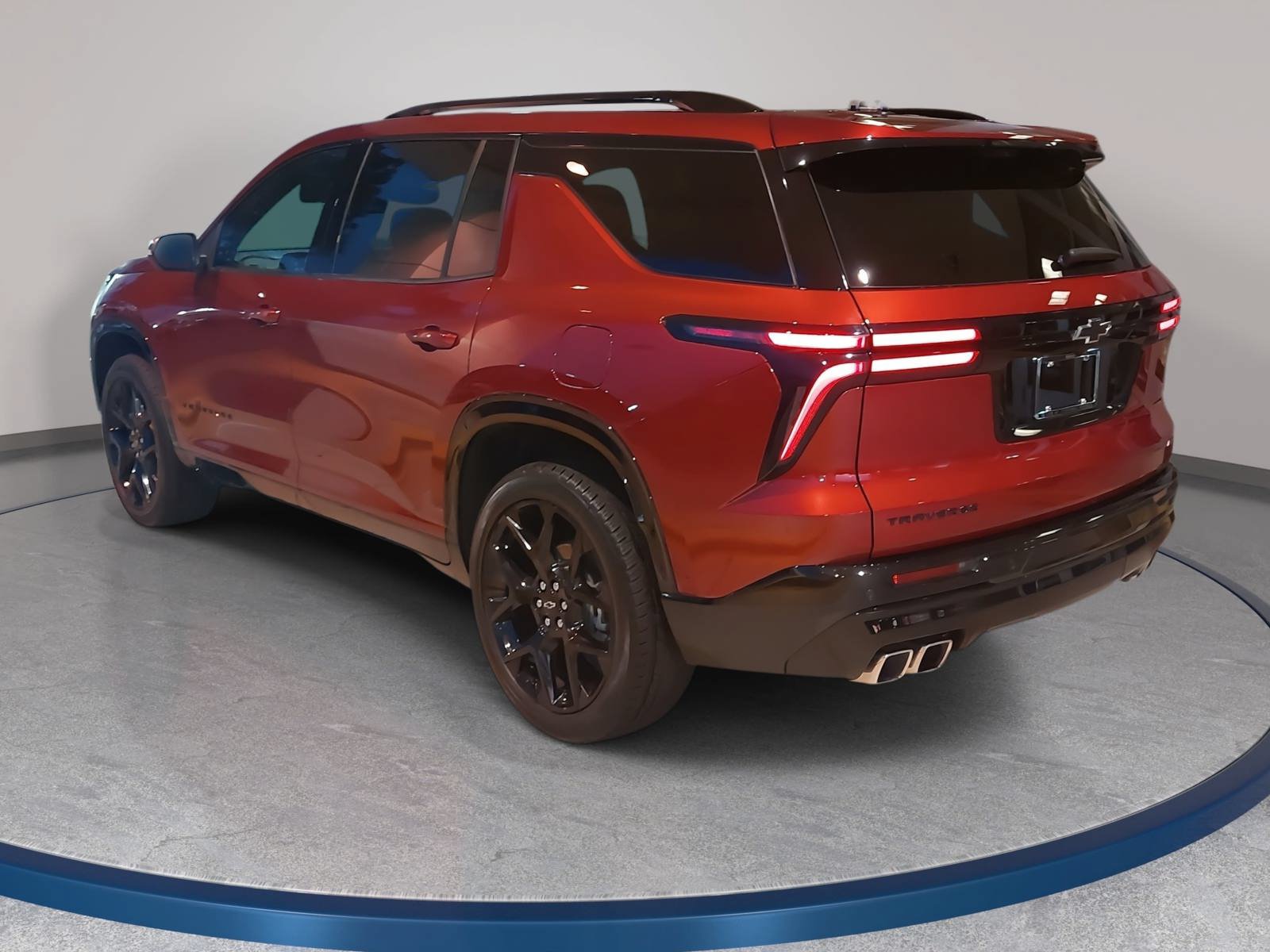 Used 2025 Chevrolet Traverse RS FWD image 7