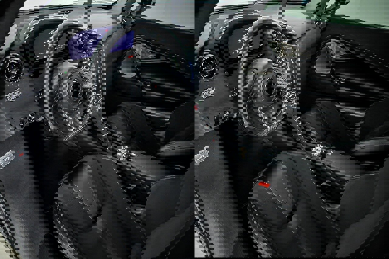 Used 2018 McLaren 720S Performance image 25