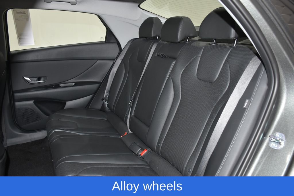New 2026 Hyundai Elantra Limited FWD image 28