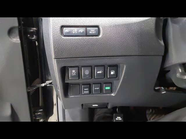 Used 2020 Nissan Rogue SV AWD/4WD image 23