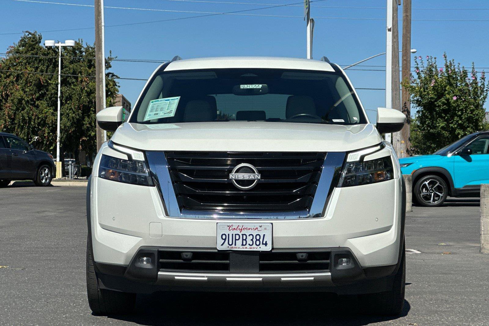 Used 2022 Nissan Pathfinder SL AWD/4WD image 8