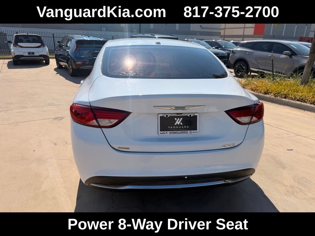 Used 2015 Chrysler 200 Limited w/ Convenience Group FWD image 3