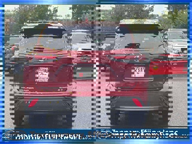 Certified 2024 Toyota Highlander XLE image 7