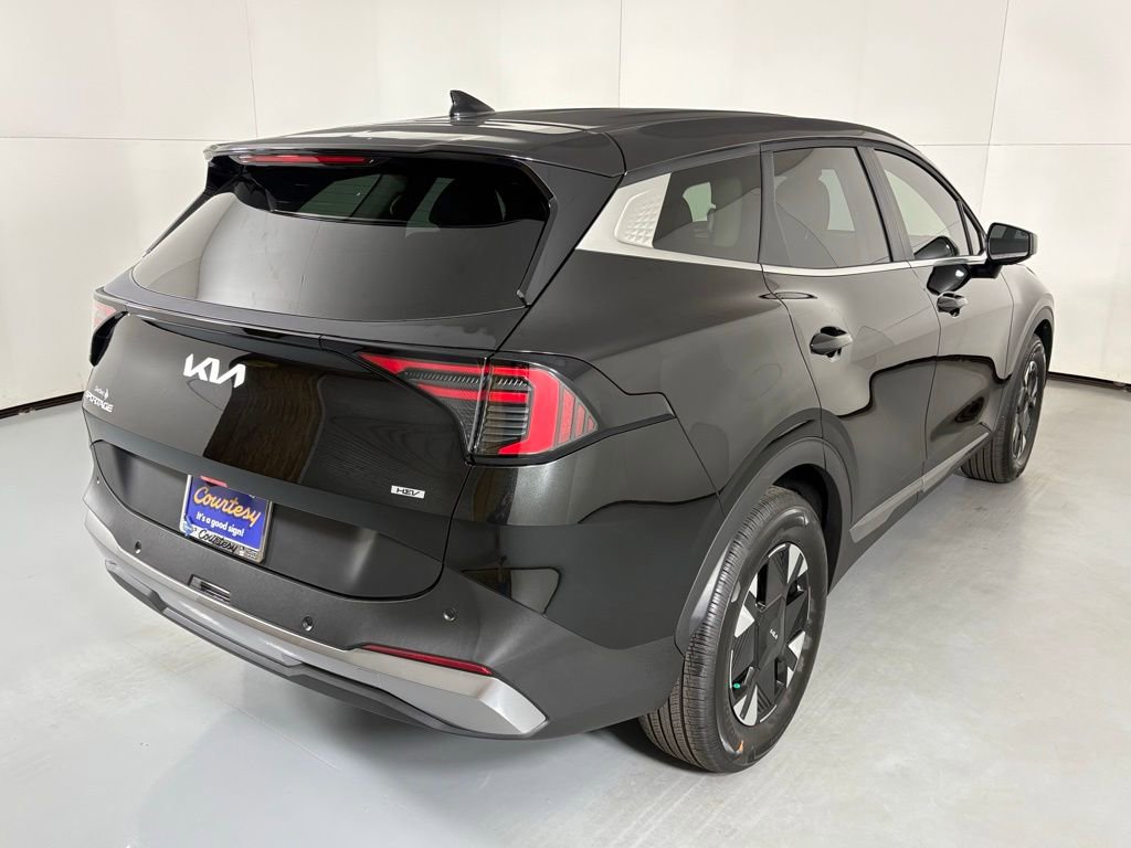 New 2026 Kia Sportage LX image 8
