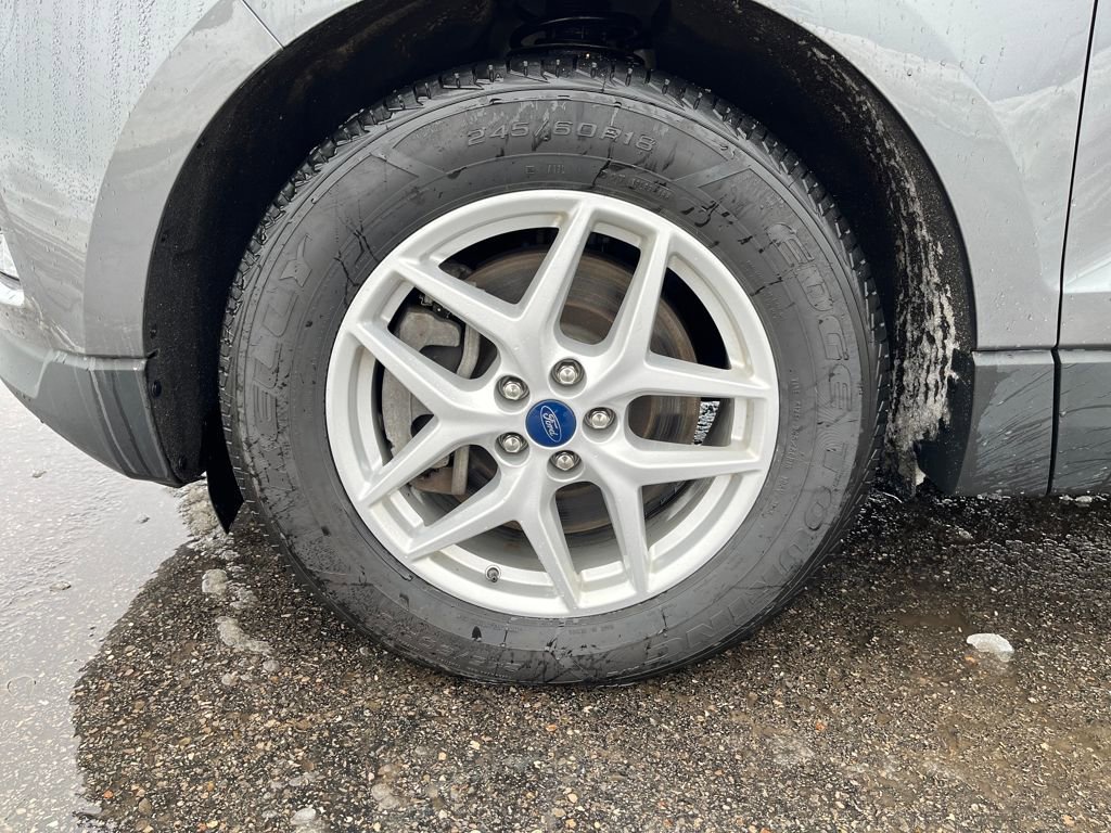 Used 2021 Ford Edge SEL w/ Convenience Package image 30