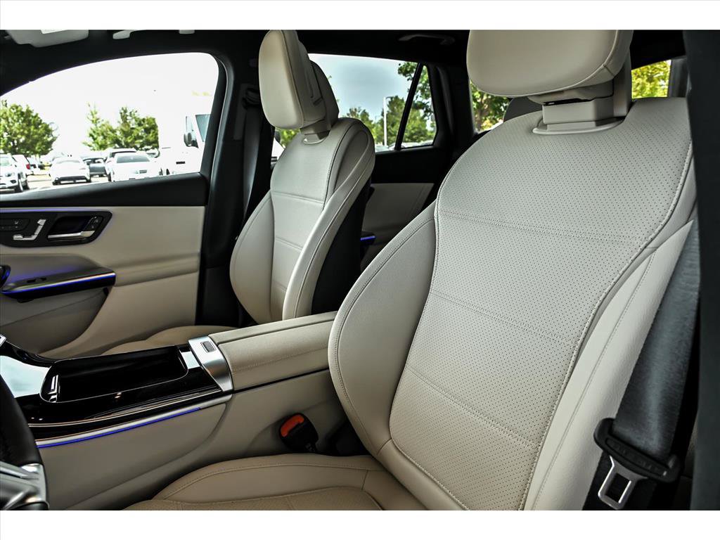 Certified 2026 Mercedes-Benz GLC 300 4MATIC image 12