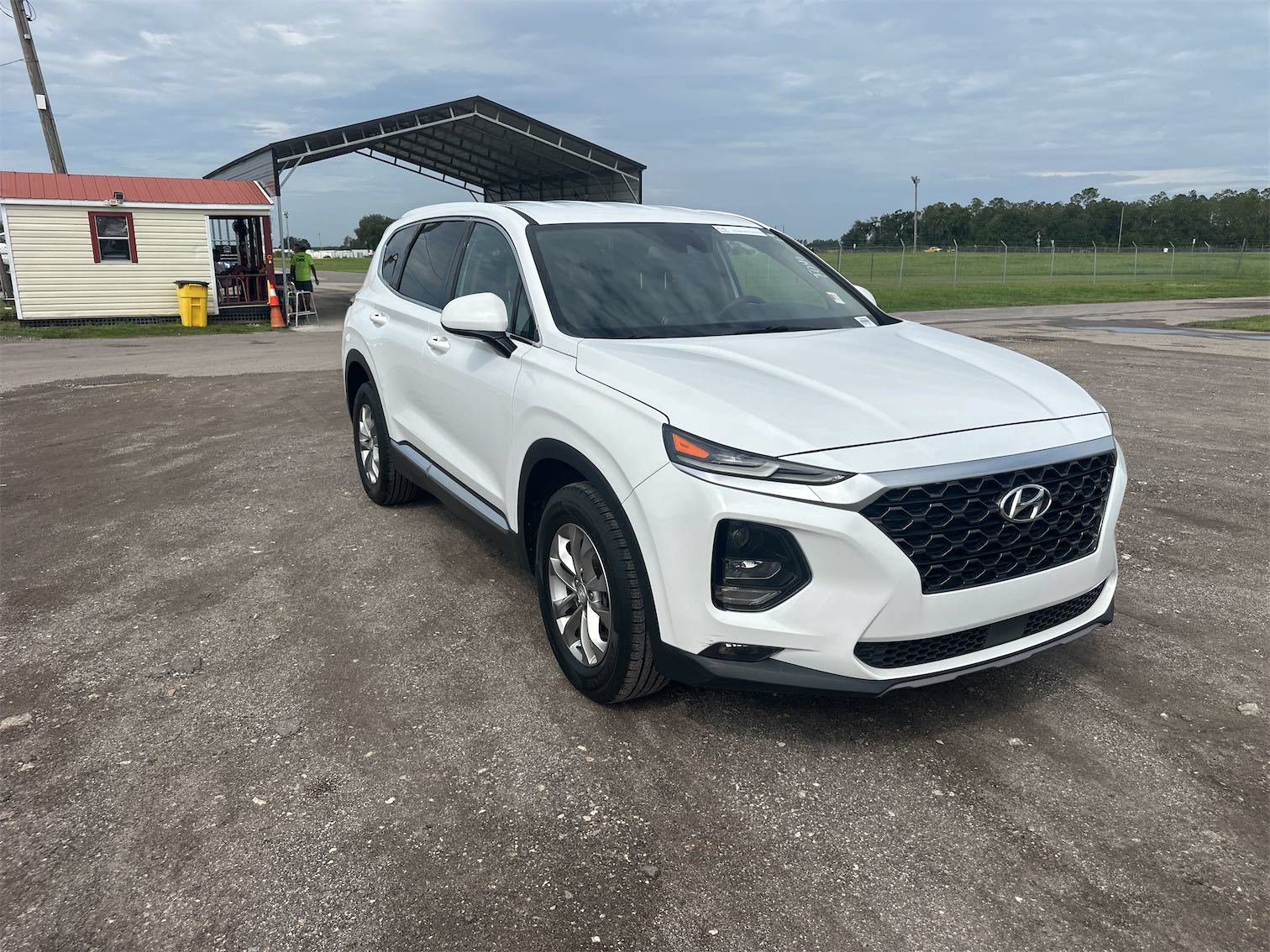 Used 2020 Hyundai Santa Fe SEL FWD image 2