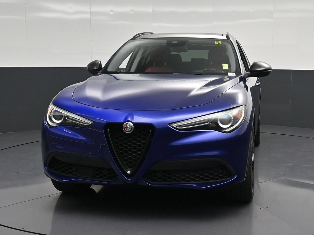 Used 2020 Alfa Romeo Stelvio w/ Nero Edizione RWD image 6