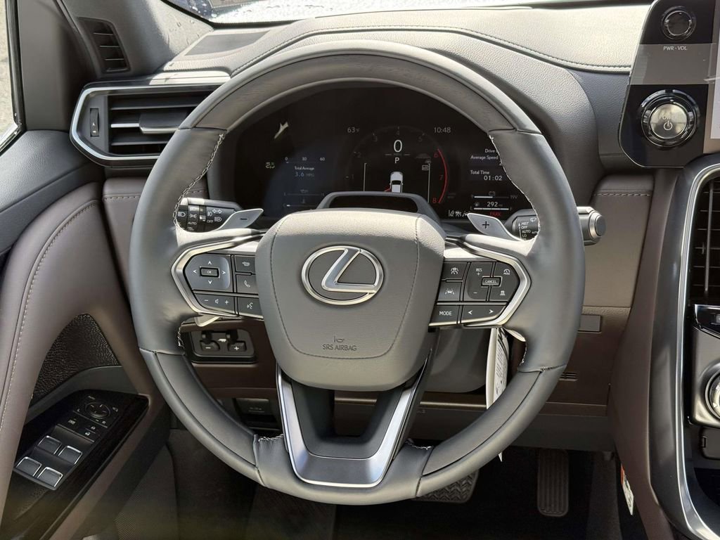 Used 2026 Lexus LX 700h Luxury w/ Accessory Package (Z1) image 9