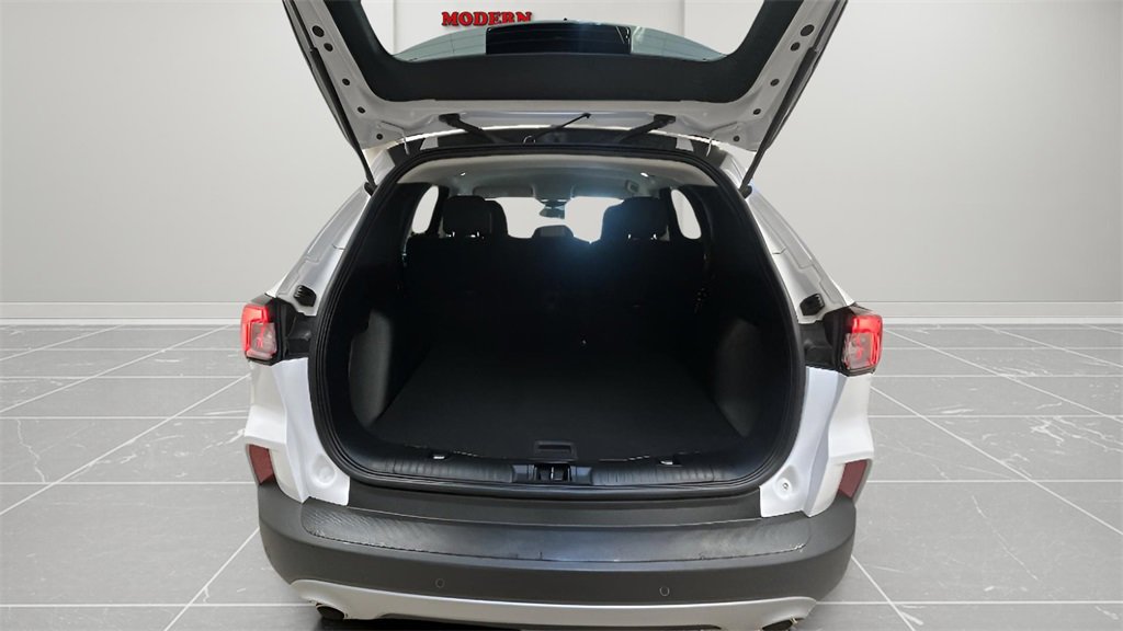 Used 2021 Ford Escape SE image 16