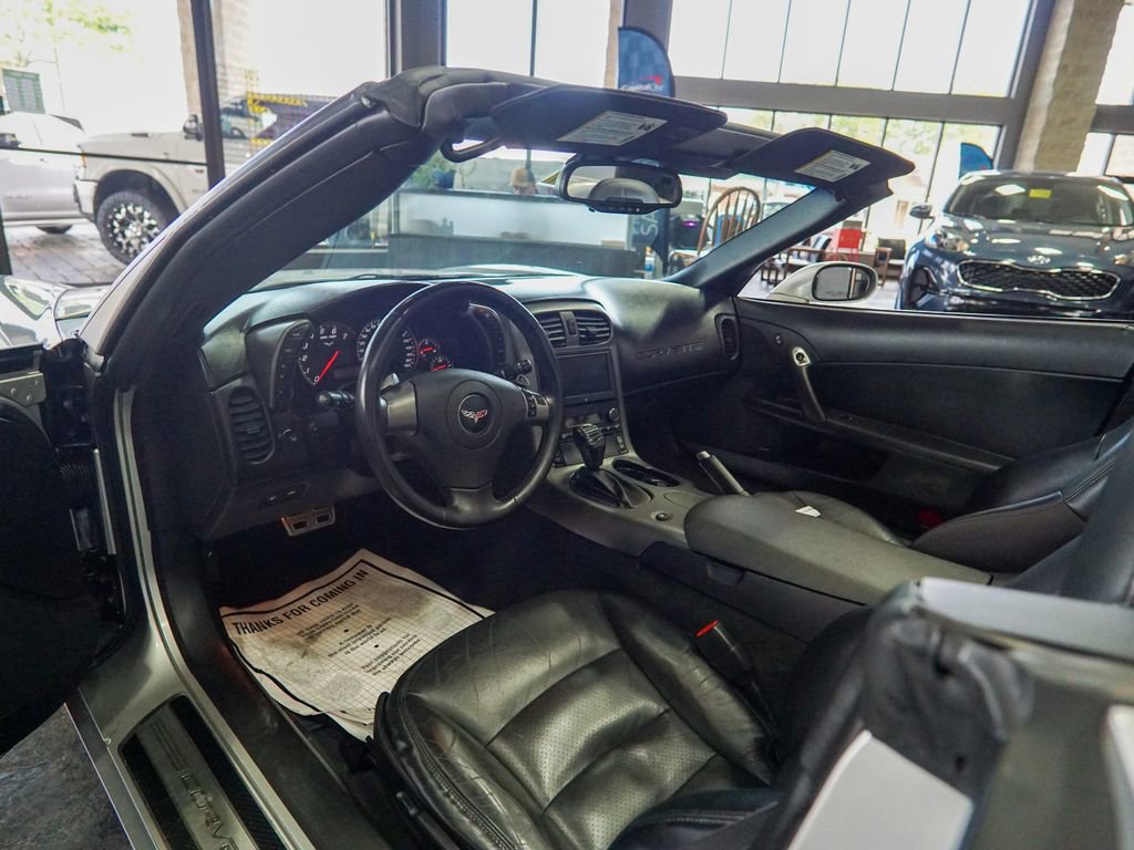Used 2007 Chevrolet Corvette Convertible w/ Preferred Equipment Group image 10