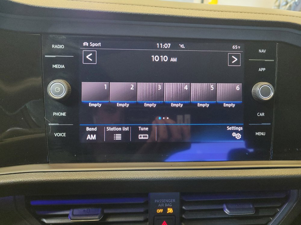 Used 2019 Volkswagen Jetta SEL Premium FWD image 25