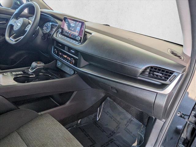 Used 2023 Nissan Rogue SV FWD image 20