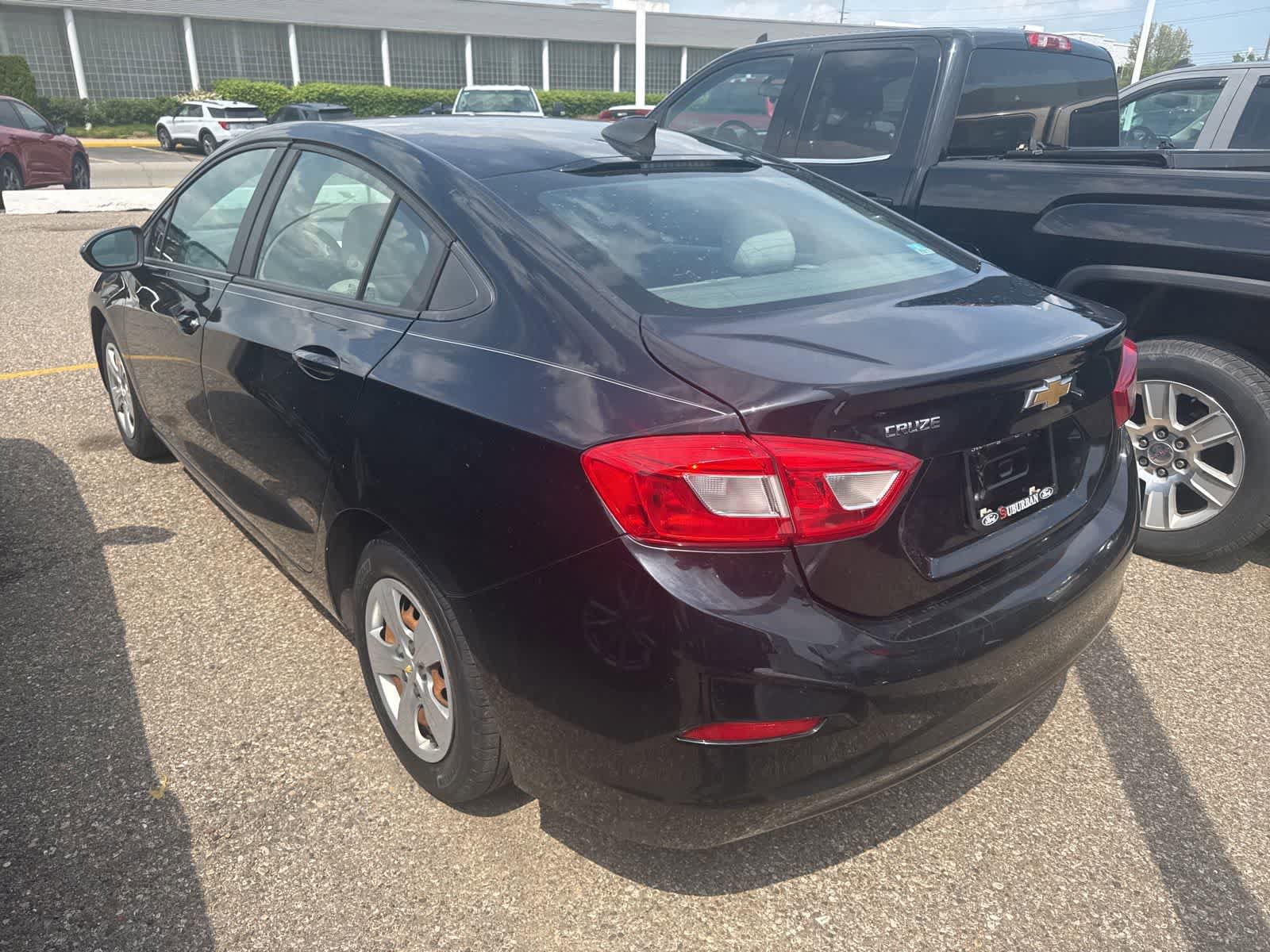 Used 2016 Chevrolet Cruze LS FWD image 13