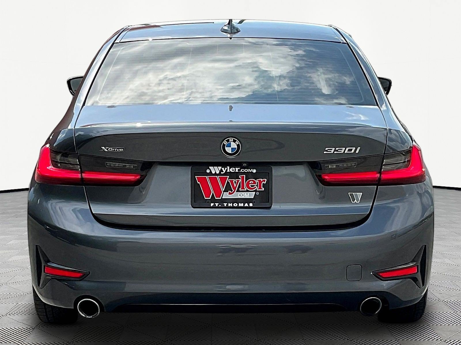 Used 2020 BMW 330i xDrive Sedan AWD/4WD image 5