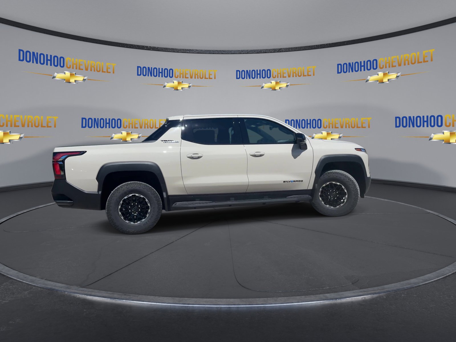 New 2026 Chevrolet Silverado EV Trail Boss w/ Premium Package image 12