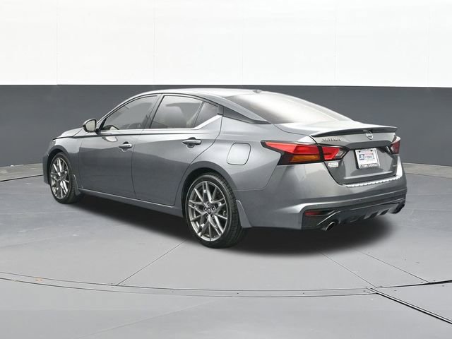 Used 2023 Nissan Altima 2.0 SR FWD image 10