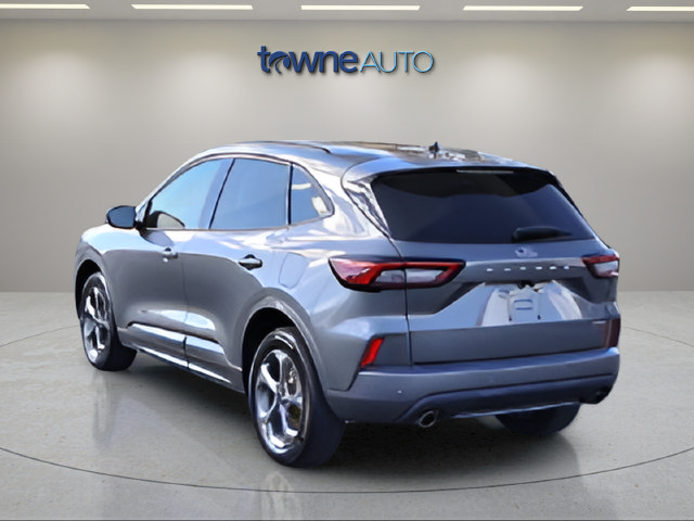 Certified 2023 Ford Escape ST-Line w/ Tech Pack #1 AWD/4WD image 5