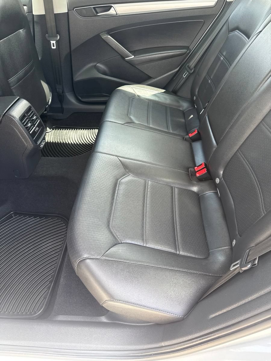 Used 2019 Volkswagen Passat 2.0T Wolfsburg FWD image 19