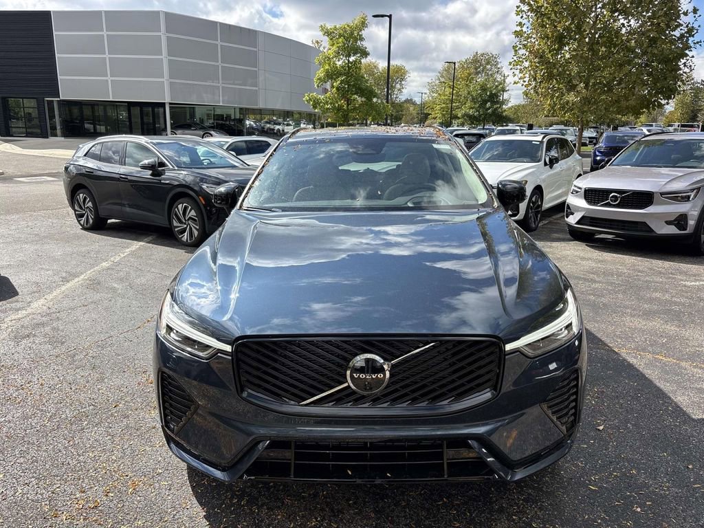 New 2026 Volvo XC60 B5 Ultra w/ Protection Package Premier image 2