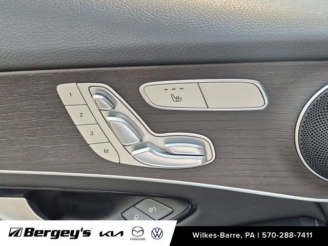 Used 2022 Mercedes-Benz GLC 300 4MATIC image 13