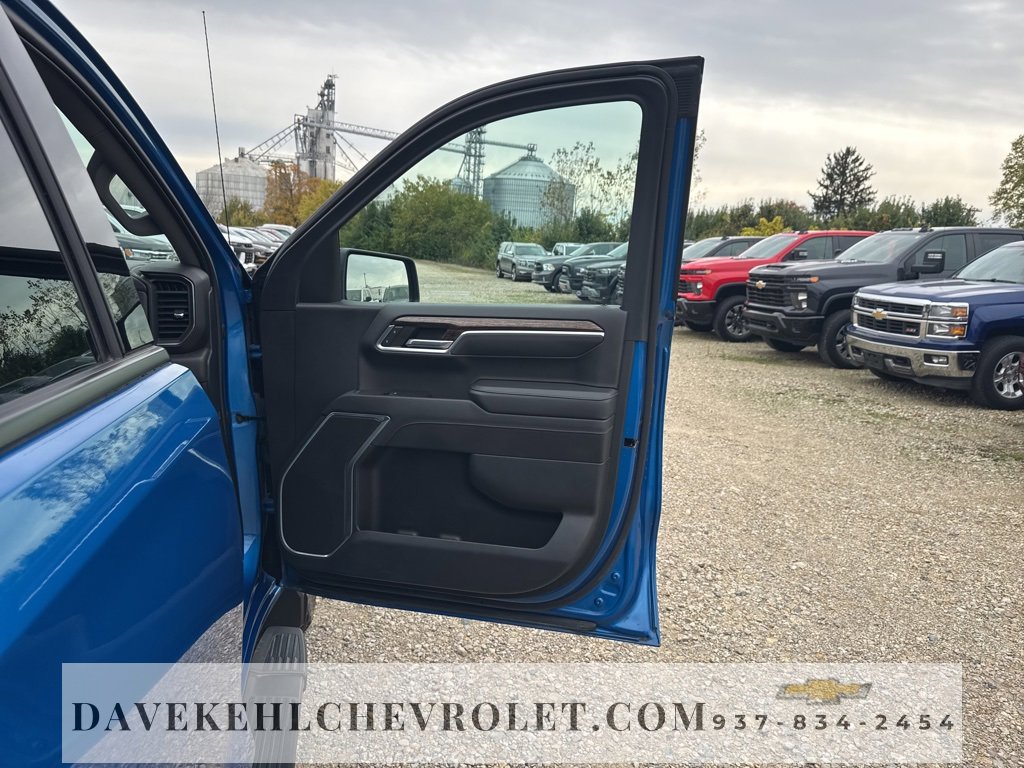 Used 2023 GMC Sierra 1500 Elevation w/ LPO, Elevation Black Package image 31