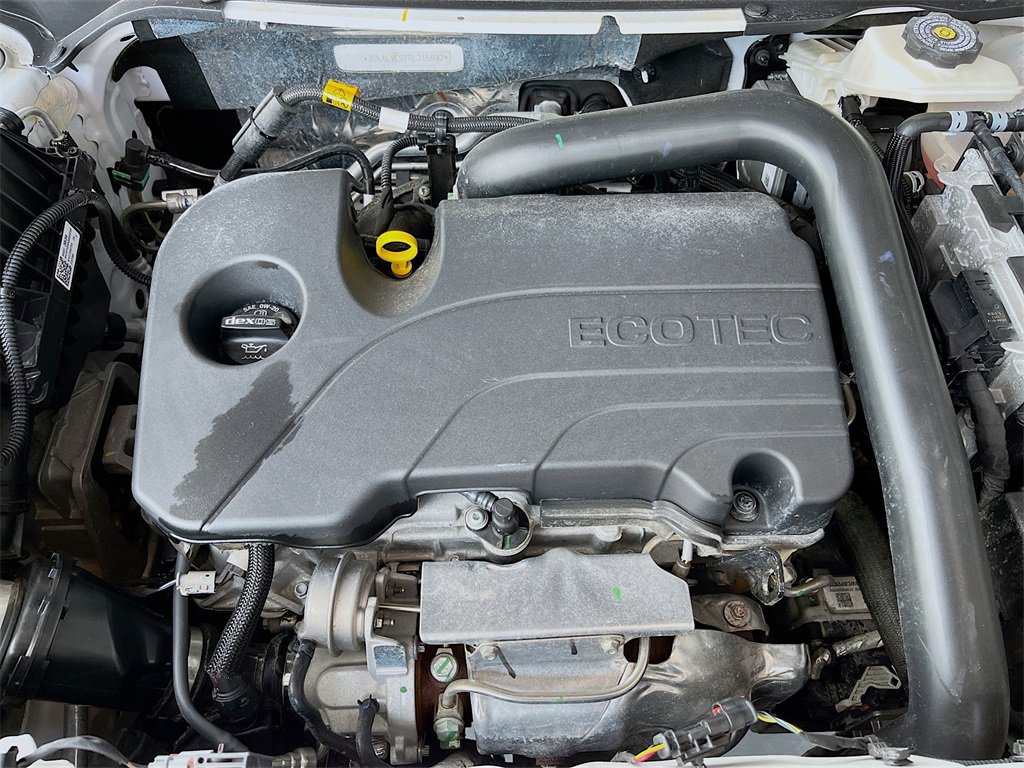 Used 2024 GMC Terrain SLT w/ LPO, Floor Liner Package image 28