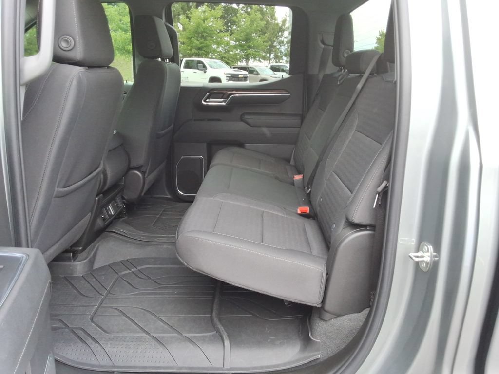 Certified 2024 Chevrolet Silverado 1500 RST AWD/4WD image 18