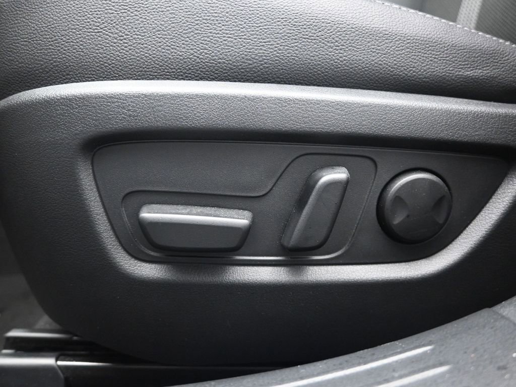 Used 2024 MAZDA CX-50 AWD 2.5 S w/ Premium Package image 13