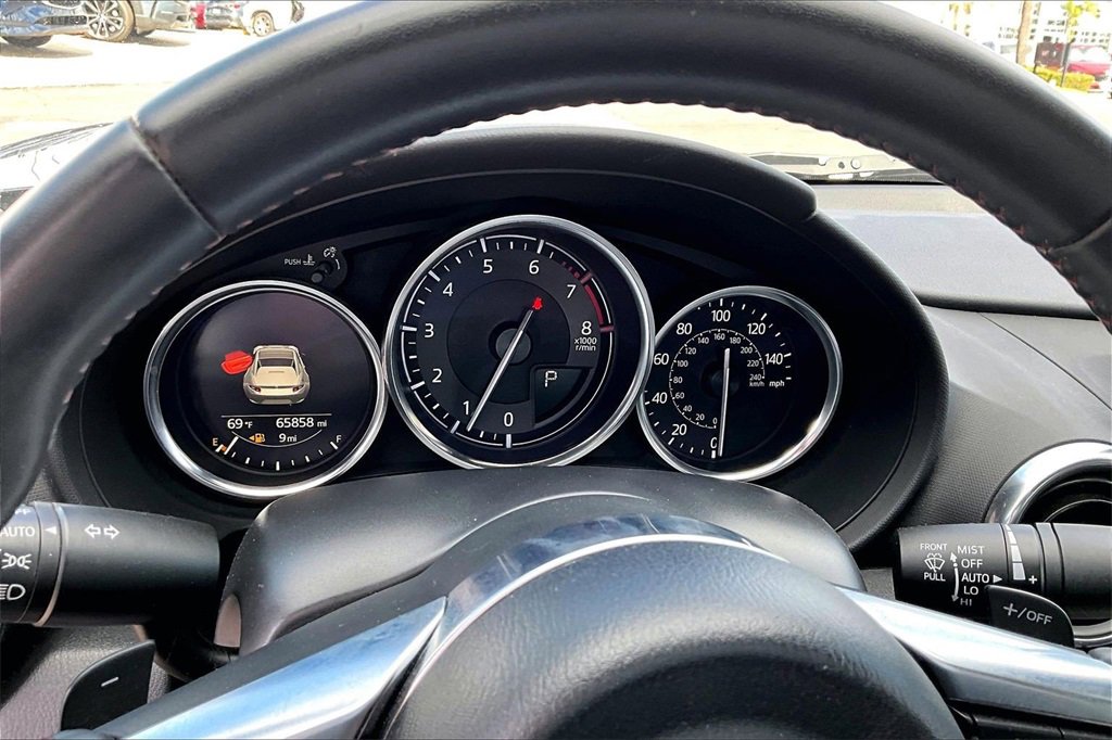 Used 2017 MAZDA MX-5 Miata RF Grand Touring image 13