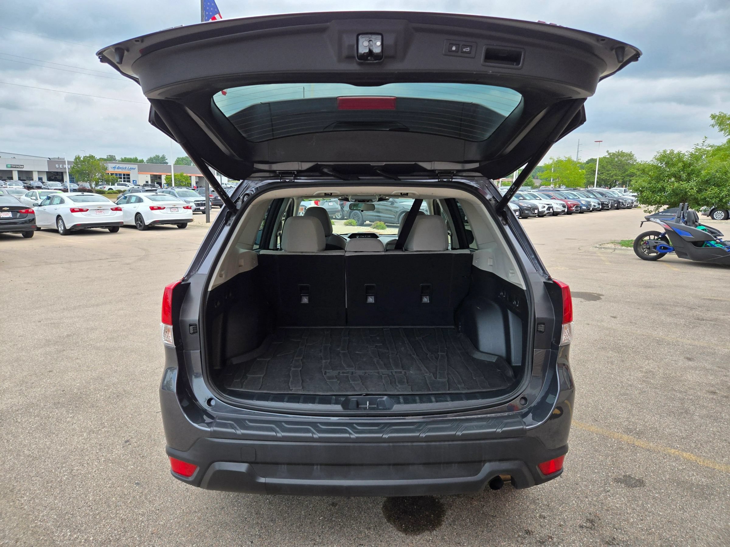 Used 2022 Subaru Forester Premium AWD/4WD image 7