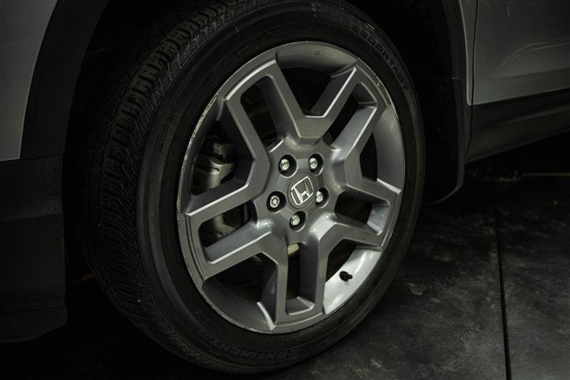 Used 2023 Honda Passport EX-L image 3