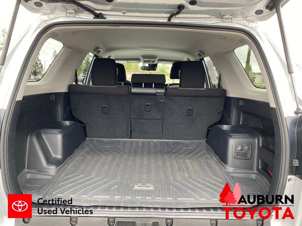Used 2023 Toyota 4Runner SR5 AWD/4WD image 11