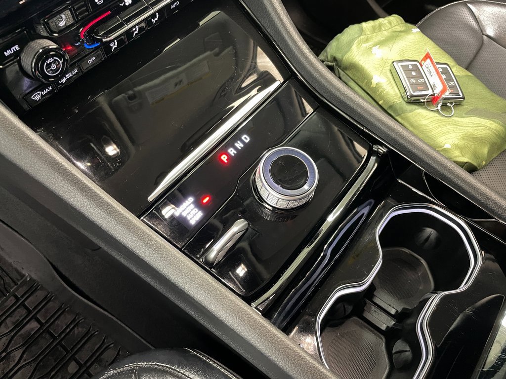 Used 2023 Jeep Grand Cherokee L Limited w/ Luxury Tech Group II image 35