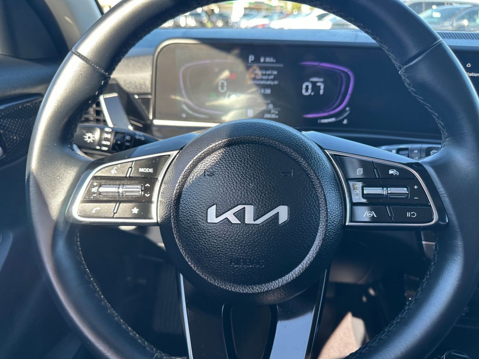 Used 2025 Kia Seltos S FWD image 30