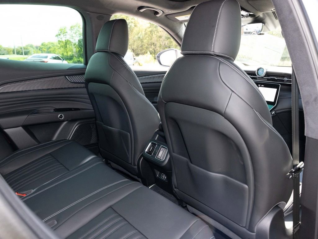 New 2025 Maserati Grecale GT image 42