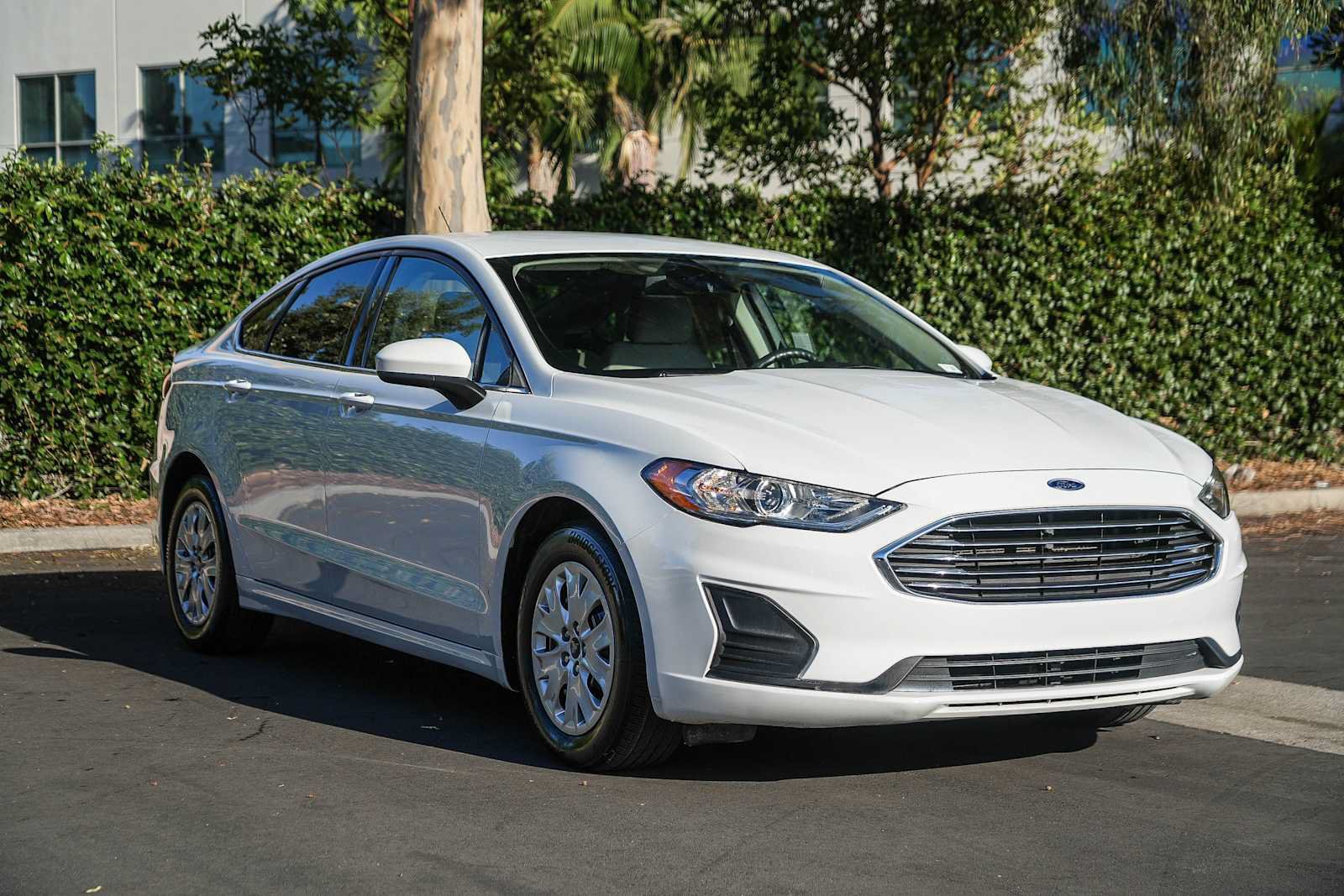 Used 2019 Ford Fusion S FWD image 5