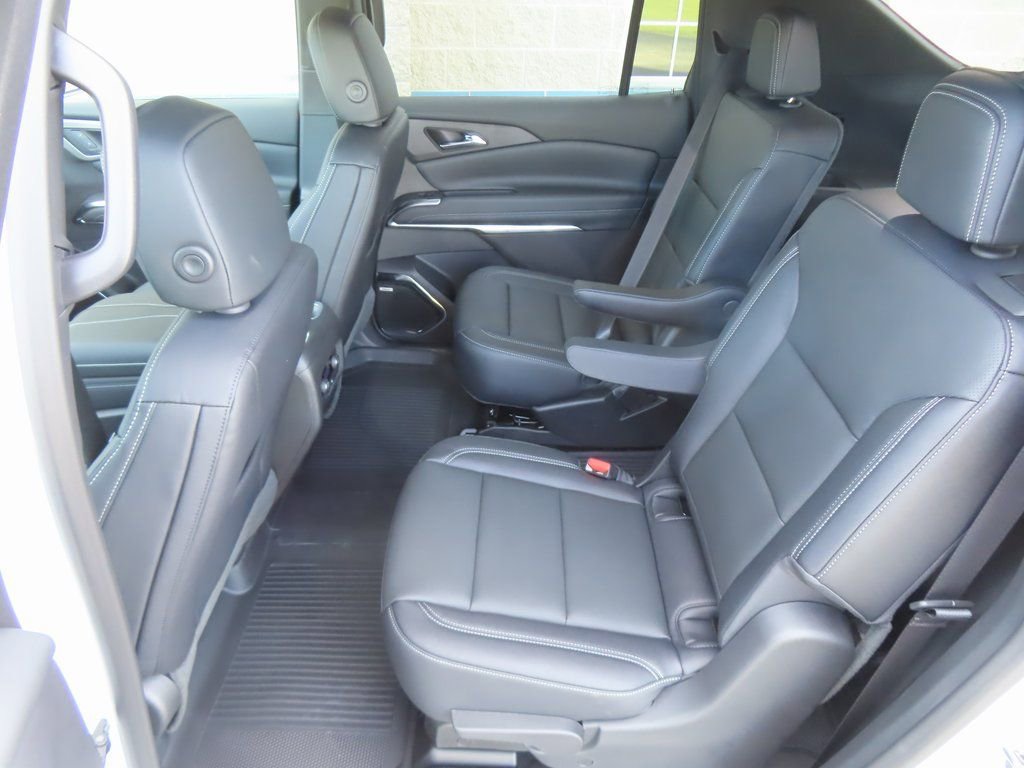New 2026 Chevrolet Traverse LT w/ Enhanced Driving Package image 24