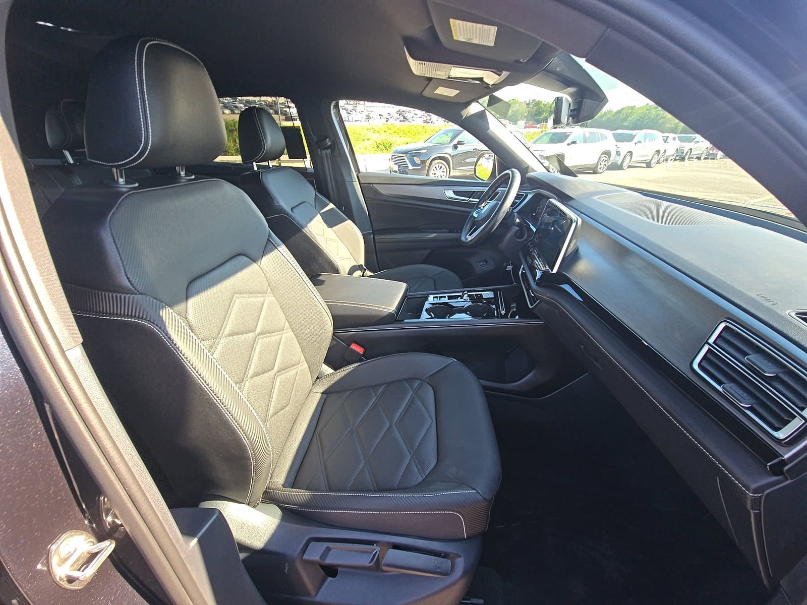 Used 2026 Volkswagen Atlas Cross Sport SE AWD/4WD image 15