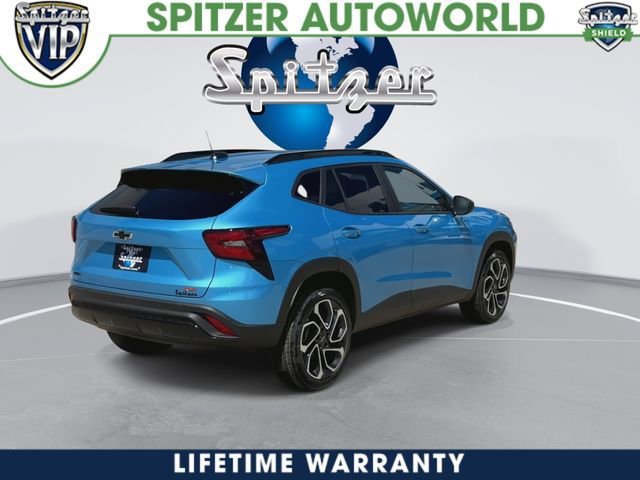 New 2026 Chevrolet Trax RS w/ Sunroof Package FWD image 8